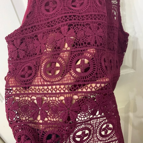 3/$16 One Clothing Crochet Pattern Sheer Back Tank - Picture 3 of 6